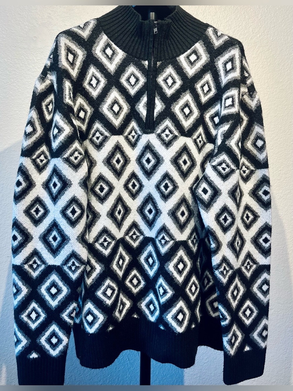 Abbott Elementary Diamond Pattern Quarter Zip Pullover Sweater - Size XL (Men’s)